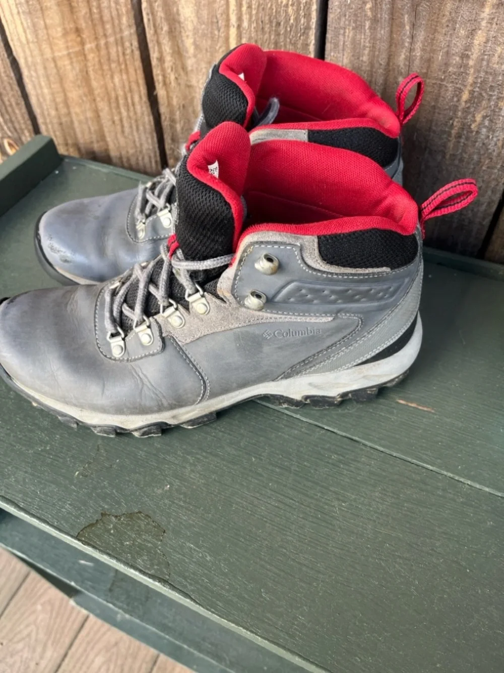 Columbia size 9 men’s hiking boots waterproof - Picture 3 of 11